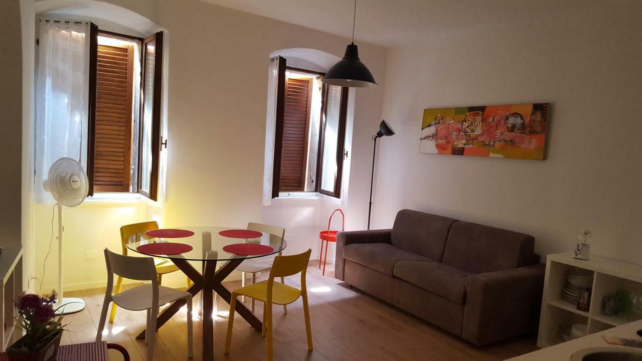 Appartamento Sunrise - Centro Storico N1 Riva del Garda Luaran gambar