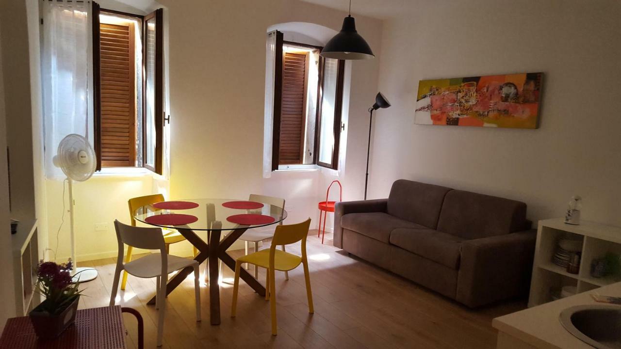 Appartamento Sunrise - Centro Storico N1 Riva del Garda Luaran gambar